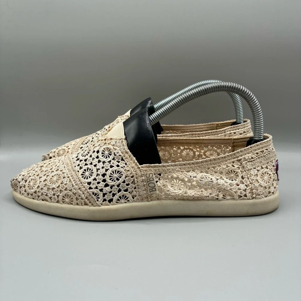 Bobs By Skechers Crochet Flats Women’s 8.5 Natural White Slip On Shoes